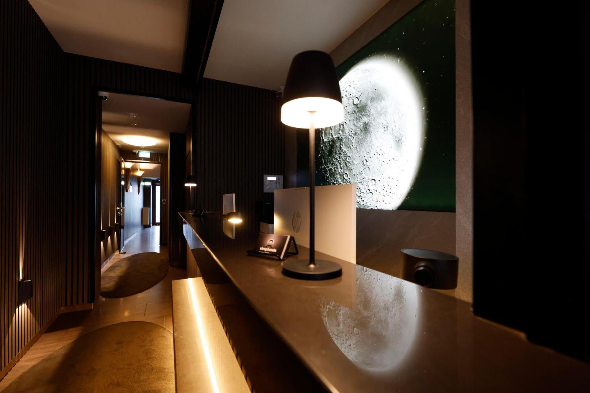 Sleephotels Cosmos ハンブルク エクステリア 写真